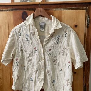 Floral Embroidered Women's Blouse